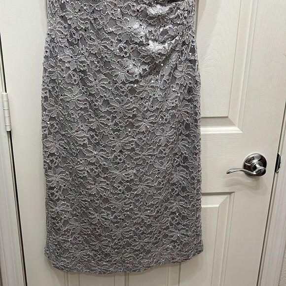 Connected Apparel Silver Sequin Ruched Sheath Dress Size 8 Midi Sleeveless - Picture 5 of 10